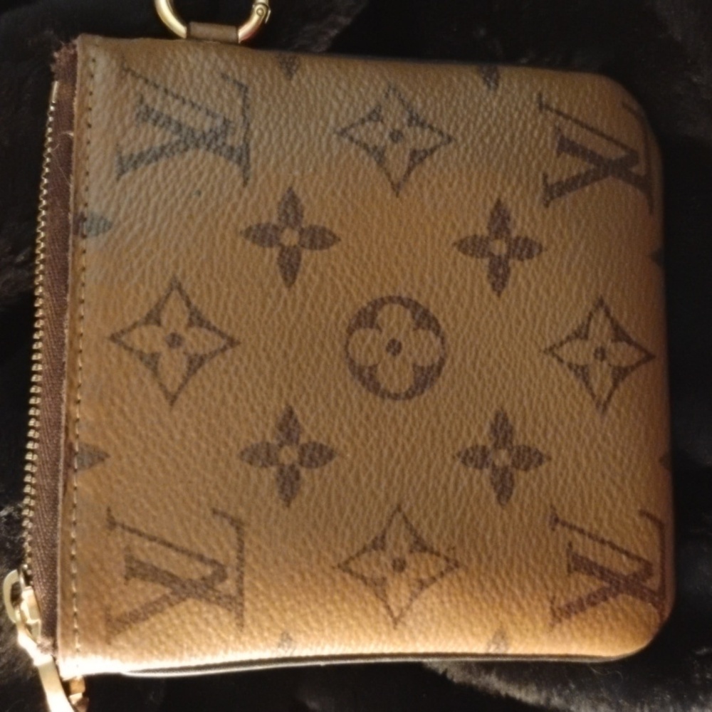 Louis Vuitton Reverse monogram square pouch